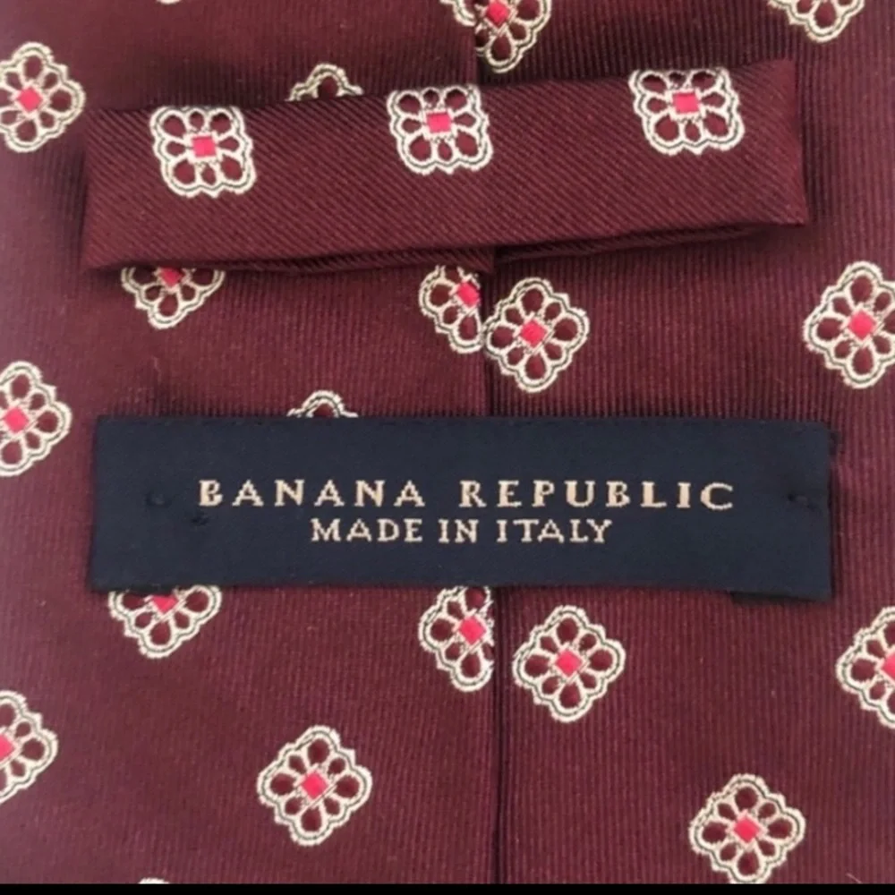 Banana Republic Burgundy Geometric Tie